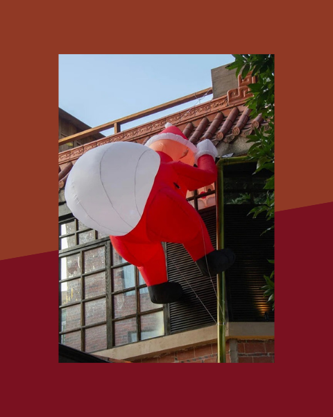 Père Noël Grimpeur Gonflable 2,4 m – Décoration Extérieure - photo premium Panoplia