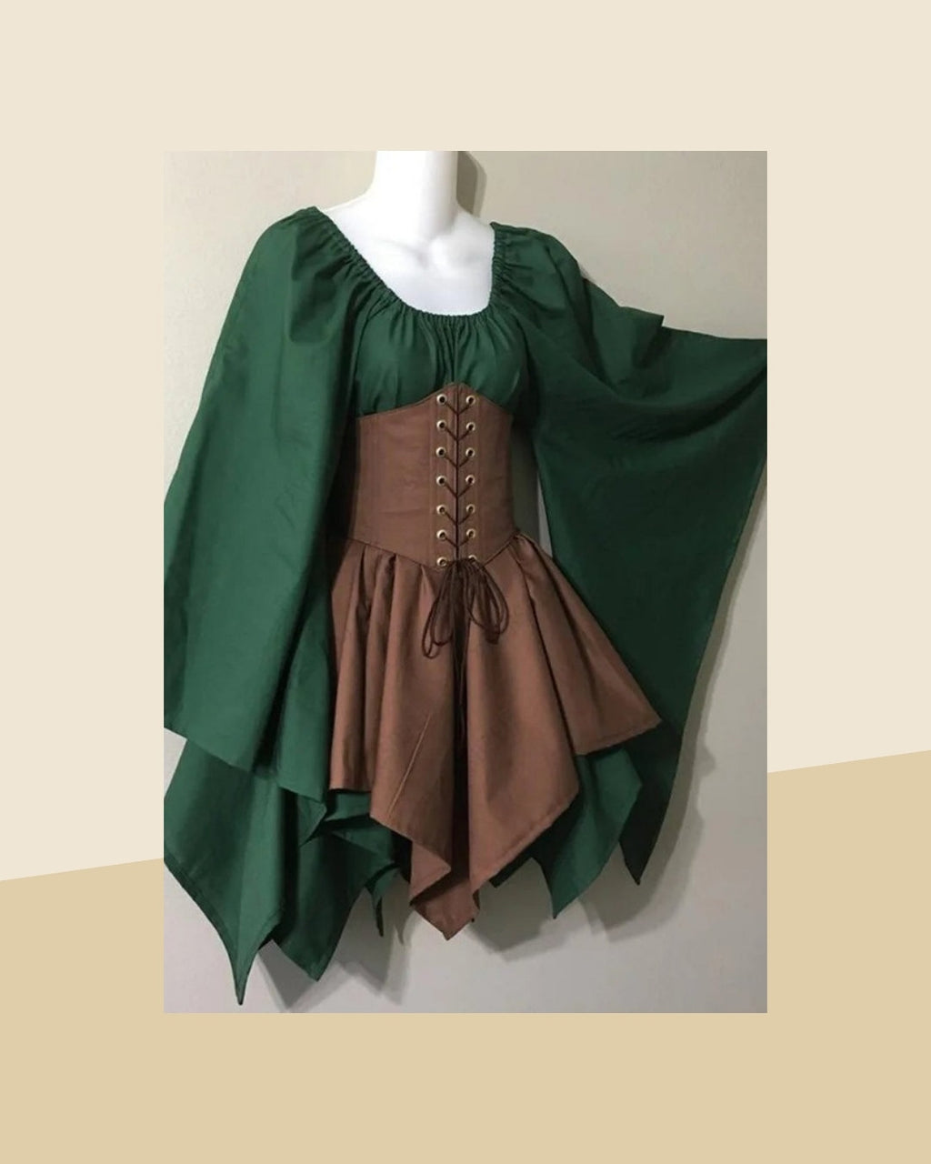 Robe Elfe Médiévale Femme avec Corset – photo premium Panoplia