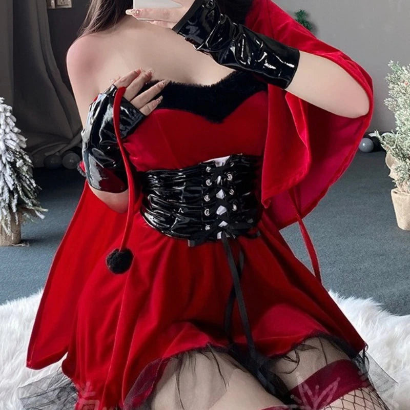 Déguisement Diablesse Femme – Robe en Velours Rouge avec Cape – vue 5
