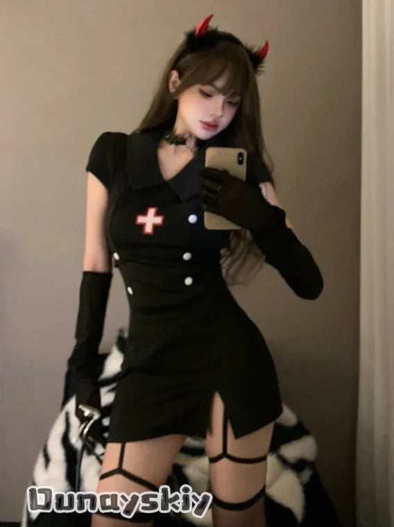 Déguisement Infirmière Diablesse Sexy Noir et Blanc – vue 4